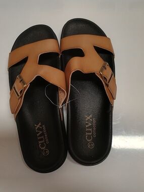 NY Collection Men's Tan and Black Slide Sandals with Buckle Detail